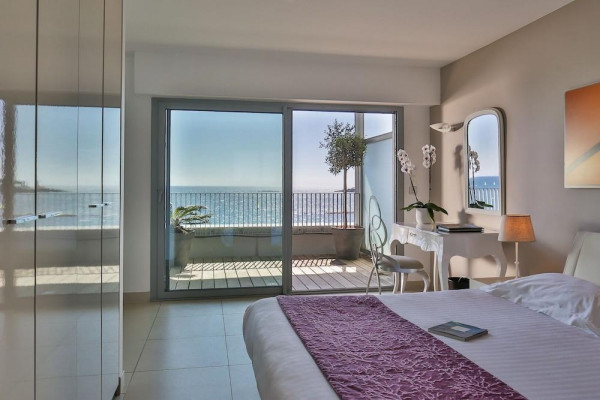 Beach & SPA Residence oyal Antibes - Luxury Hotel 