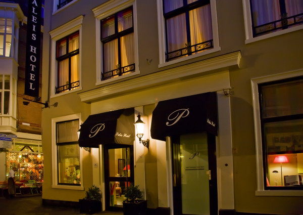 Hotel Paleis (The Hague)