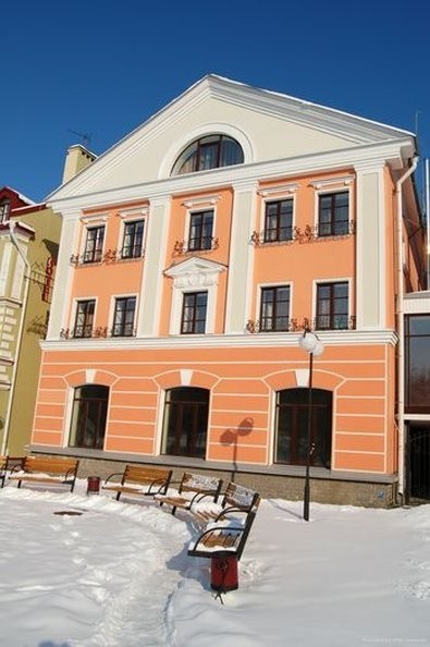 GOLDEN EMBANKMENT HOTEL (Pskov)