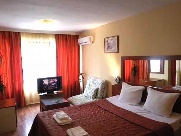 Hotel Palitra (Varna)