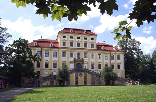 Cerveny Hradek Schlosshotel (Jirkov)