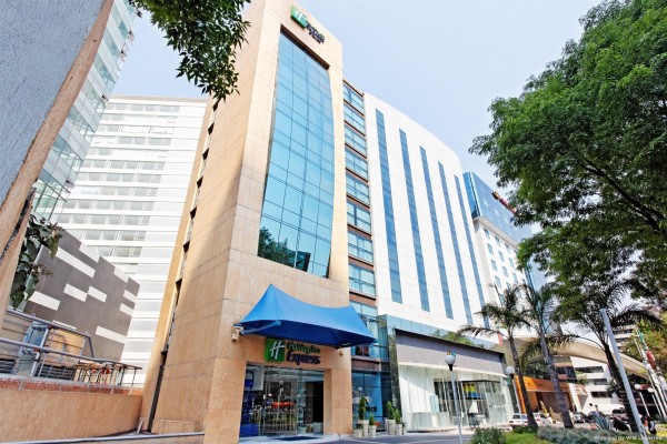 Holiday Inn Express & Suites MEXICO CITY AT THE WTC (Mexiko Stadt)