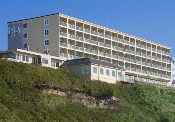 Hotel an Ascend H Elizabeth Oceanfront Suites (Newport)