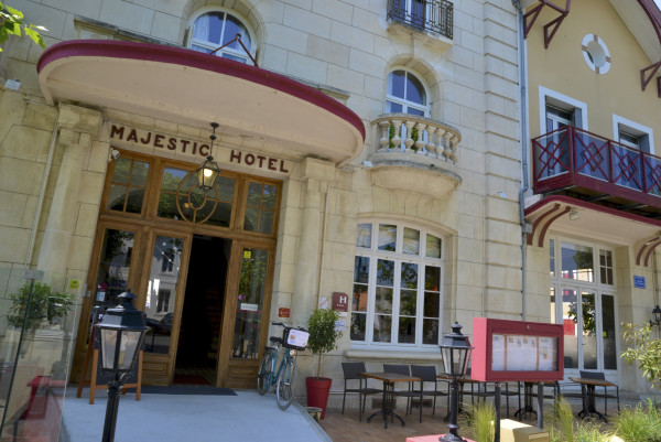 Majestic Contact hotel (Châtelaillon-Plage)