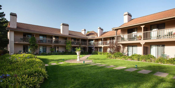 Hotel Half Moon Bay Lodge (Palo Alto)