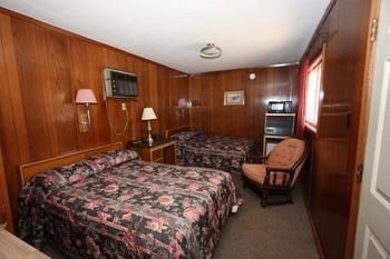 Comfort Green Motel (Thayer)