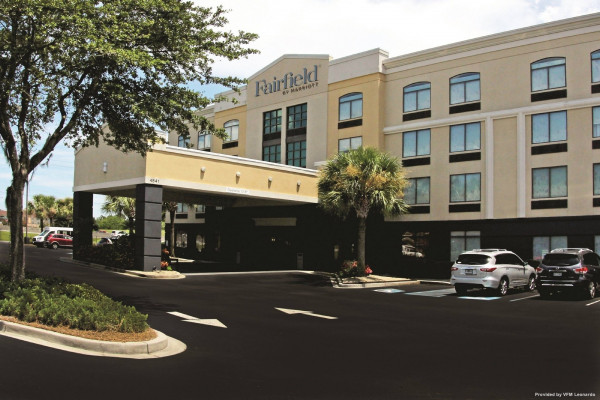Fairfield Inn & Suites Charleston Airport/Convention Center (North Charleston)