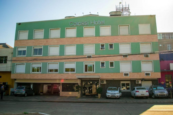 Colossi Hotel (Porto Alegre)