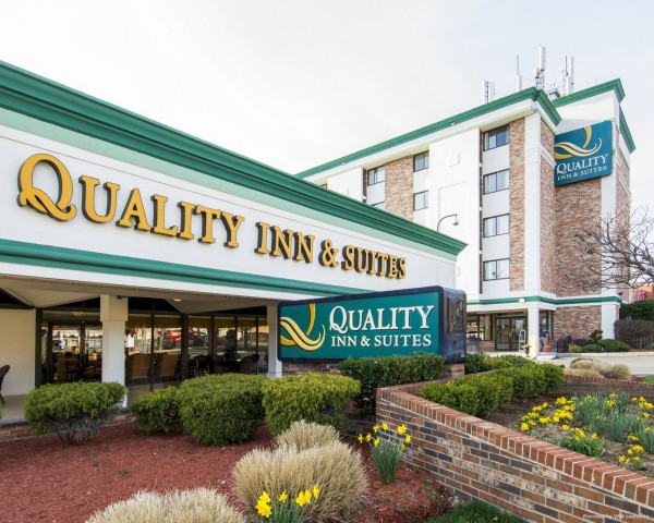 Quality Inn & Suites (College Park)