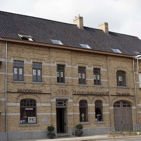 't Oud gemeentehuis Poelkapelle (Langemark-Poelkapelle)