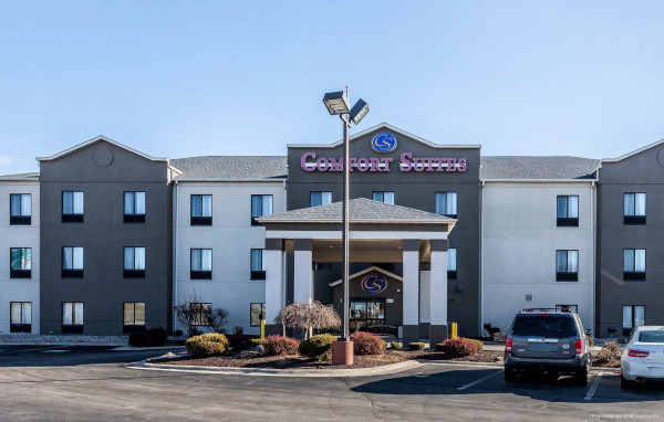 Hotel Comfort Suites North (Fort Wayne)