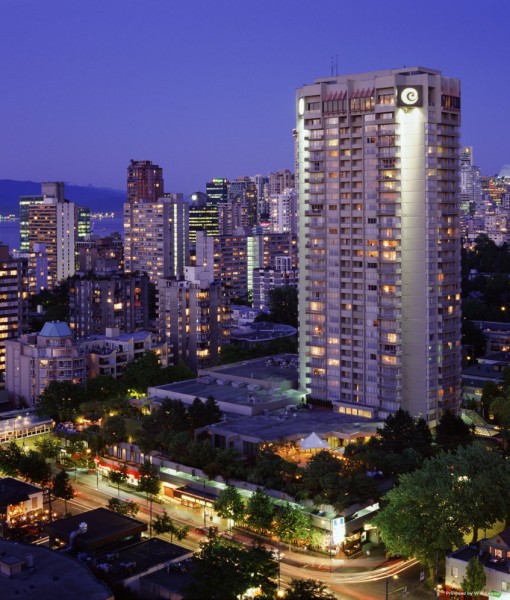 COAST PLAZA HOTEL AND SUITES (Vancouver)