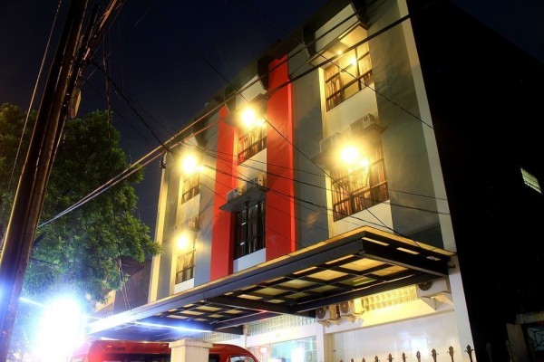 ZEN Rooms Lengkong Besar (Bandung                            )