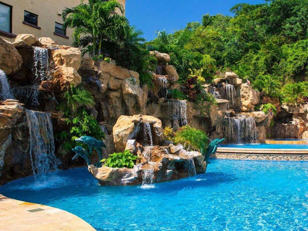Hotel Clarion Suites Roatan at Pineapple Villas