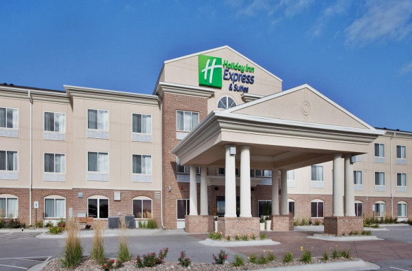 Holiday Inn Express & Suites CHERRY HILLS (Omaha)