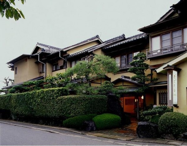 Hotel CHAROKU BEKKAN (Miyazu)