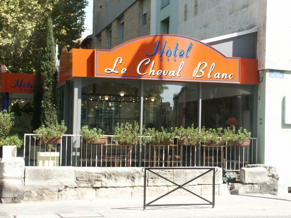 Le Cheval Blanc (Arles)