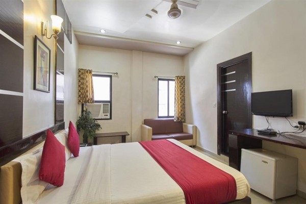 HOTEL RUDRA MAHAL BY VISTA (Ahmedabad)