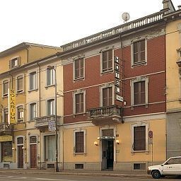 Hotel Mazzini (Milan)