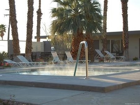 LIDO PALMS RESORT AND SPA (Desert Hot Springs)