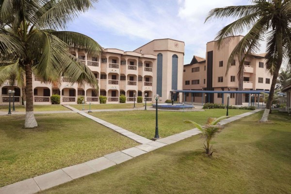 Hotel RAMADA RESORT ACCRA COCO BEACH (Accra)