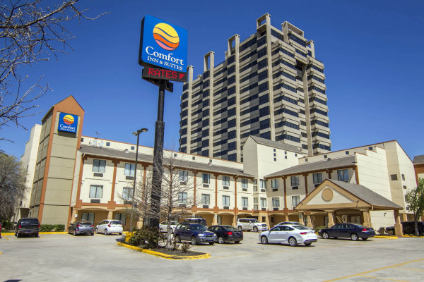 Comfort Inn & Suites Love Field-Dallas Market Center