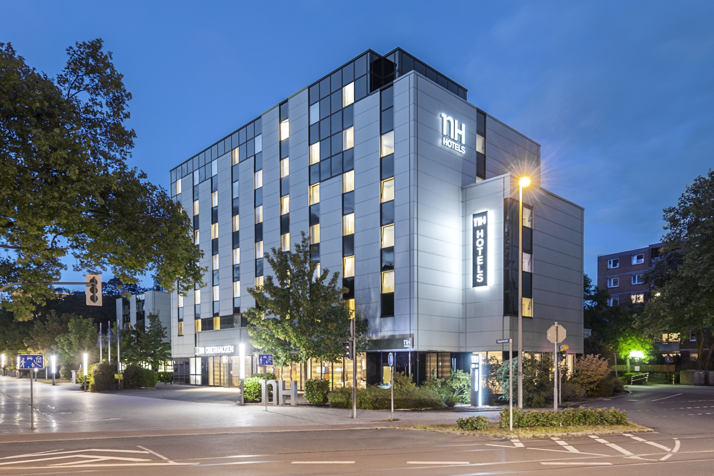 Wat is er mis paperback Rennen Hotel NH Oberhausen - Great prices at HOTEL INFO