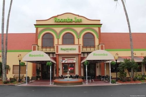 Roomba Inn & Suites at Old Town (Kissimmee)