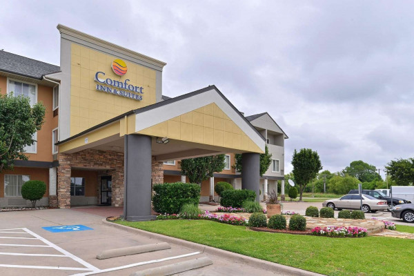Comfort Inn and Suites Frisco - Plano