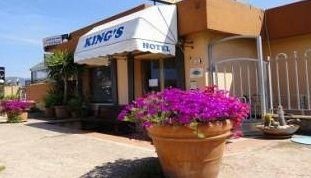 King's Hotel (Golfo Aranci)