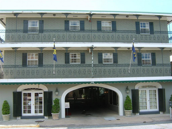 French Quarter Suites Hotel (New Orleans)