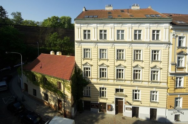 Hotel Apartments Vysehrad (Praga)