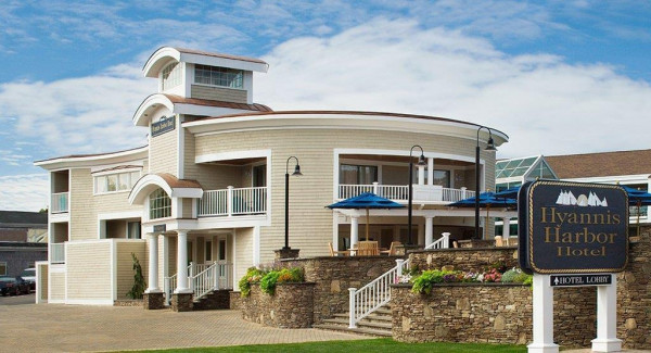 Hyannis Harbor Hotel (Cape Cod)