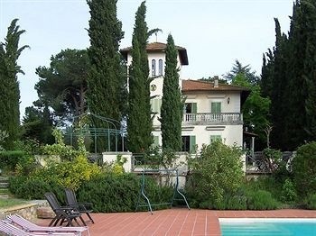 Hotel Villa del Pino (Colle di Val d'Elsa)