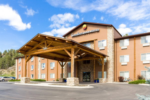 Comfort Inn & Suites near Black Hills Parks and Forests (Custer)