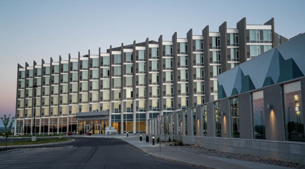 Hotel Grey Eagle Resort And Casino (Calgary)