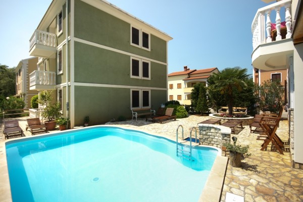 Hotel Apartments and Rooms Degra (Umago)