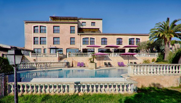 Hotel Perla Riviera Logis (Villeneuve-Loubet)