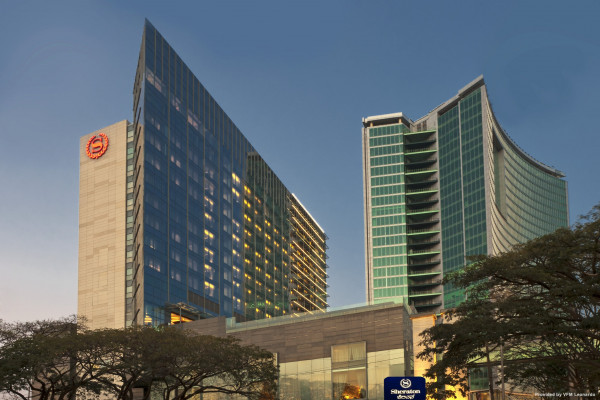 Sheraton Grand Bangalore Hotel at Brigade Gateway (Bengaluru)
