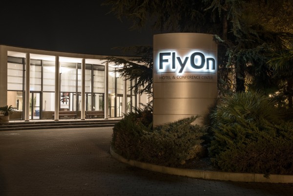 FlyOn Hotel & Conference Center (Bologna)