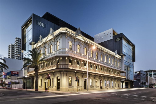 THE MELBOURNE HOTEL (Perth)