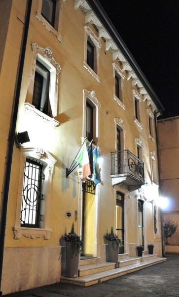 Hotel Albergo Fontana (Verona)