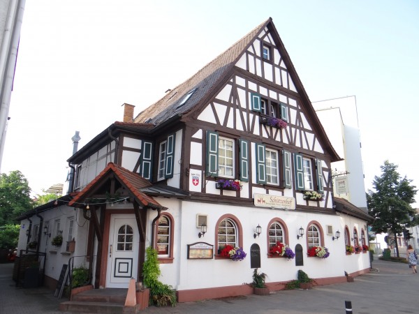 Schützenhof mit Loungegarten Landhotel (Bürstadt)