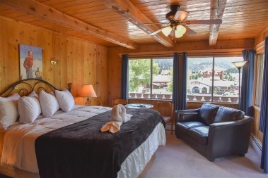 Alpine Lodge and Suites (Red River)