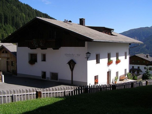 Hotel Bauernhof Kleinbacherhof (Obertilliach)