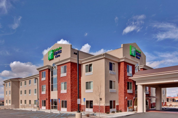Holiday Inn Express & Suites ALBUQUERQUE AIRPORT (Albuquerque)