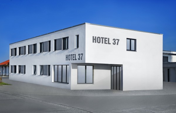 HOTEL 37 (Altdorf)