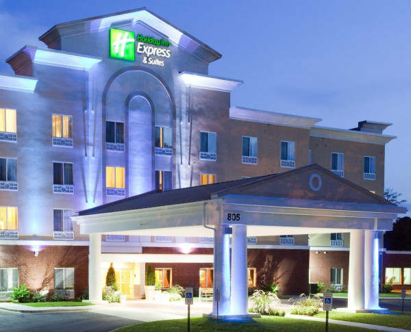 Holiday Inn Express & Suites CHARLOTTE- ARROWOOD (Charlotte)