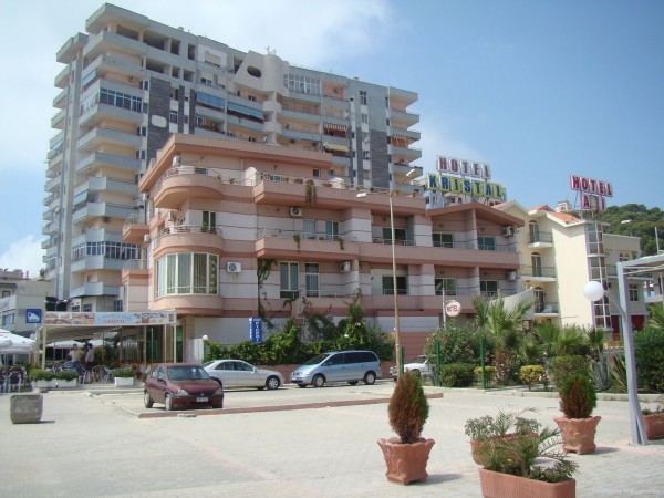 KRISTAL HOTEL-DURRES (Durrës)