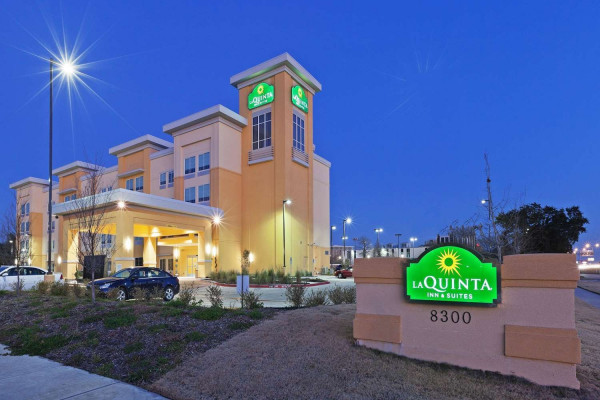 La Quinta Inn & Suites Dallas Love Field 